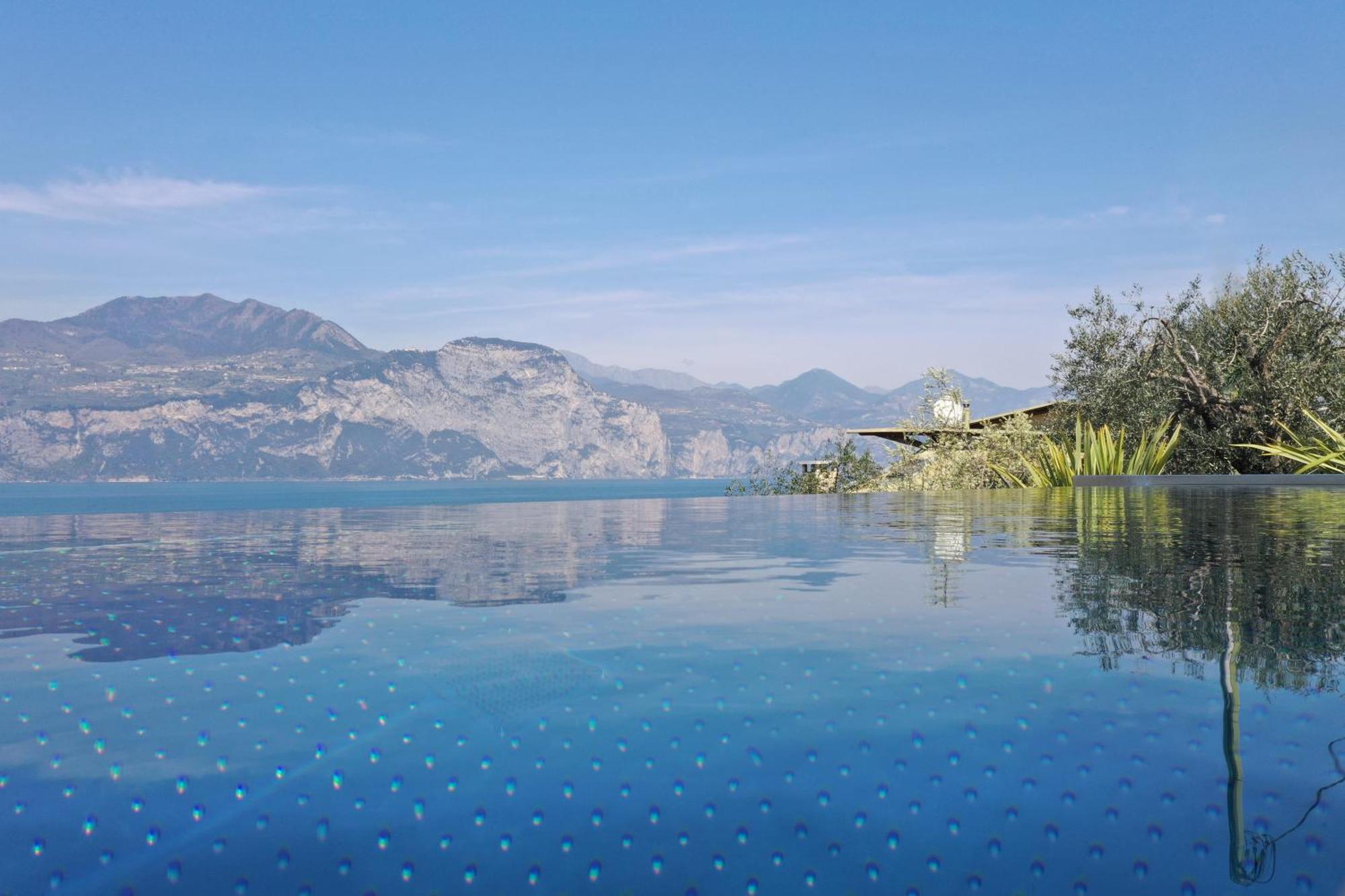 Sunset Residence Brenzone sul Garda Exteriör bild